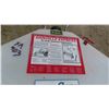 Image 3 : Evenspray Danville Express 4 Gallon Wick-Style Dandilion Sprayer 
