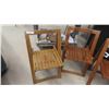 Image 2 : 4 Wood Folding Chairs 