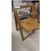 Image 3 : 4 Wood Folding Chairs 