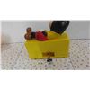Image 15 : Vintage Radios and Clock: Raggedy Ann and Andy Clock, Little Lulu Radio, Mickey