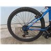 Image 5 : Movelo 23'' Bike with Kick Stand
