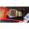 Image 8 : LCD Quartz Watch with Stainless Steel Band in Metal Case with Original Dukes