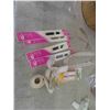 Image 7 : Sewing Basket and Notions : Buttons, Thread, Zippers, Elastics & More 