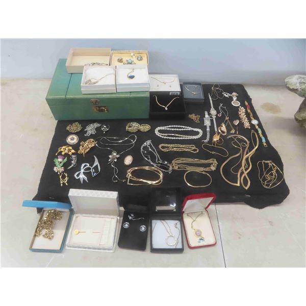 Fashion Jewelry : Watches, Beads, Pins, Brooches, Necklaces, Cuff Links, 