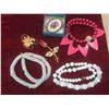 Image 10 : Fashion Jewelry: Watches, Beads, Pins, Brooches, Necklaces, Cuff Links, 