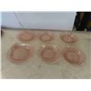 Image 2 : 16 Pieces Pink Depression-Like Plates