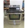 Image 1 : Kenmore Stainless Range