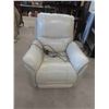 Image 2 : Leather/Leather-Style Power Recliner