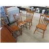 Image 4 : Table 36'' x 50'' with 4 Chairs 