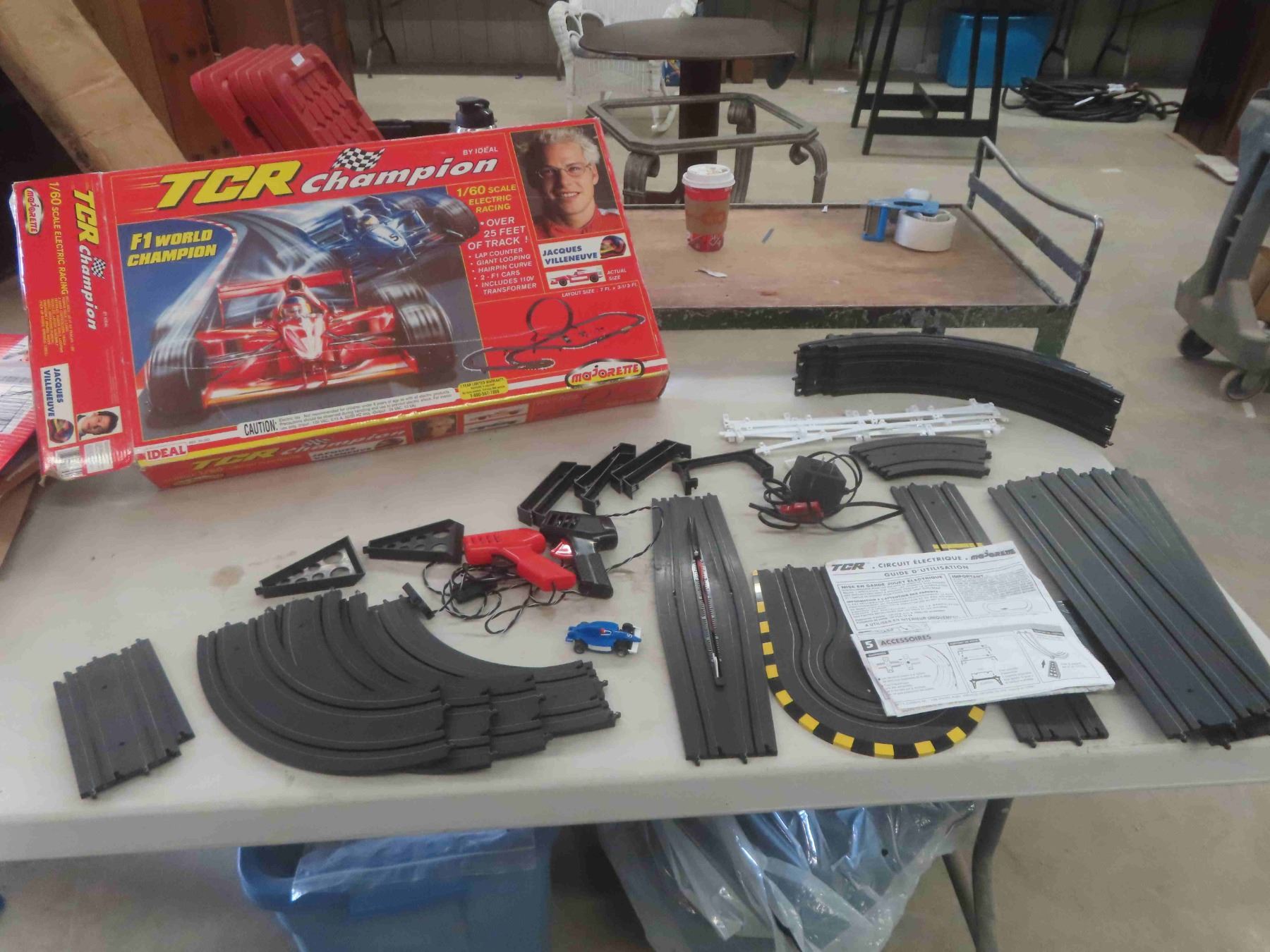 TCR Champion Electric Race Car Set with 1 Car Scale 1:60