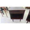 Image 2 : 2 Night Stands 24'' x 20'' x 14''