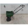 Image 1 : Scotts Turf Builder Spreader