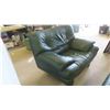 Image 2 : Leather/Leather-Style Chair and Ottoman