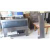 Image 1 : Modern Bed 64'' Wide