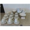 Image 1 : 38 Pieces of Noritake Dinnerware