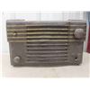 Image 8 : Vintage Westinghouse Radio Missing Knobs