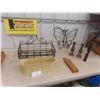 Image 1 : Wrought Iron Plant Holder/Décor, Candliers, Plus