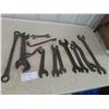 Image 1 : 12 Old Wrenches Some with Labels