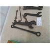 Image 4 : 12 Old Wrenches Some with Labels