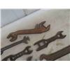 Image 5 : 8 Old Labelled Wrenches: Rock Island, Deere, Iron Age, Sheldon Axle, 