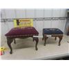 Image 1 : 2 Ottomans with Tapestry 14'' x 19'' x 14'' & 12'' x 13'' x 11'' 