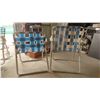 Image 3 : Vintage Lawn Chairs: 4 Chairs, 1 Lounger