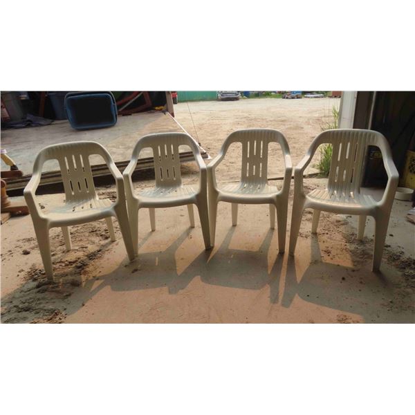 4 Childrens Plastic Lawn Chairs 