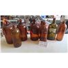 Image 1 : 8 Vintage Bottles: Javex, Turpentine, Plus