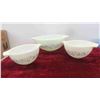 Image 3 : 9 Vintage Blue and White Pyrex Mixing Bowls , 1 Covelle Serving Dish