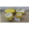 Image 1 : 1950s Pyrex 12 Piece Yellow Hostess Set