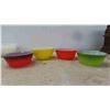Image 5 : 6 Fireking Mugs, 4 Coloured Bowls, 2 Milk Glass Bowls