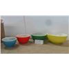 Image 1 : 4 Pieces of 1950s Pyrex Primary Colors Nesting Bowl Set