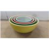 Image 3 : 4 Pieces of 1950s Pyrex Primary Colors Nesting Bowl Set