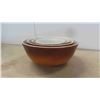 Image 2 : 4 Pyrex Nesting Bowl, 3 s Other Pyrex Bowls 