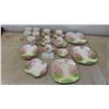 Image 1 : 31 Pieces Royal Albert Blossom Time China 