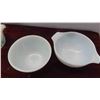 Image 3 : 5 Pieces Vintage Butterprint Amish Pyrex Mixing Bowls, Butter Dish, 