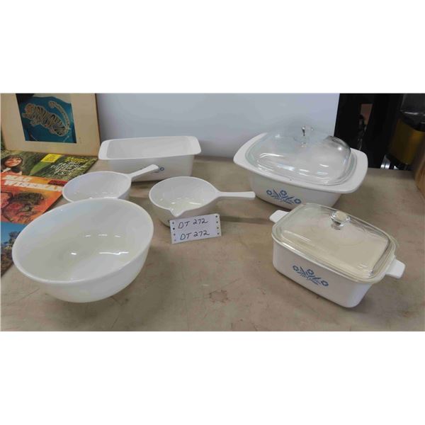7 Pieces of Corningware Includes Casserole Dishes with Lids, Loaf, 