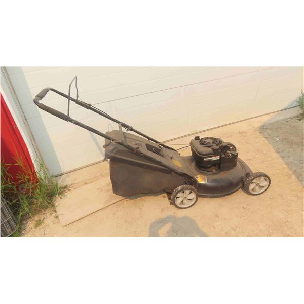 MTD Gaa Lawn Mower 21'' Cut with Bagger