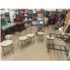 Image 1 : 5 Wrought Iron Chairs , Wrought Iron Stand (No Top Plate) 30'' x 30 