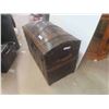 Image 2 : Trunk with Round Top 28'' x 36'' x 20'' 