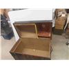 Image 4 : Trunk with Round Top 28'' x 36'' x 20'' 