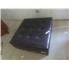 Image 3 : Ottoman with Hinged Top for Storage 16'' x 32'' x 32'' 
