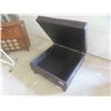 Image 4 : Ottoman with Hinged Top for Storage 16'' x 32'' x 32'' 
