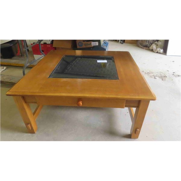 Oak Coffee Table with Glass Insert 36'' x 36'' x 16'' 