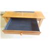Image 2 : Oak Coffee Table with Glass Insert 36'' x 36'' x 16'' 