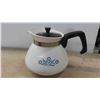Image 2 : Corningware Teapot, Pyrex Casserole Dish with Lid