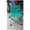 Image 3 : 2 Fold Up Lawn Chairs with Carry Bags (1) Adult (1) Childs
