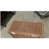 Image 2 : Wicker Chest with Hinge Top for Storage 17'' x 31'' x 16'' 