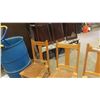 Image 4 : 6 Matching Kitchen Chairs 
