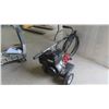 Image 1 : Craftsman 1900lbs Gas 5HP Pressure Washer Working